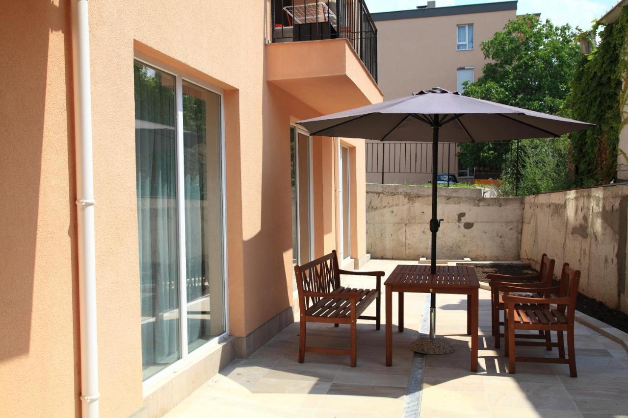South Coast Apartments Shumen Exterior foto