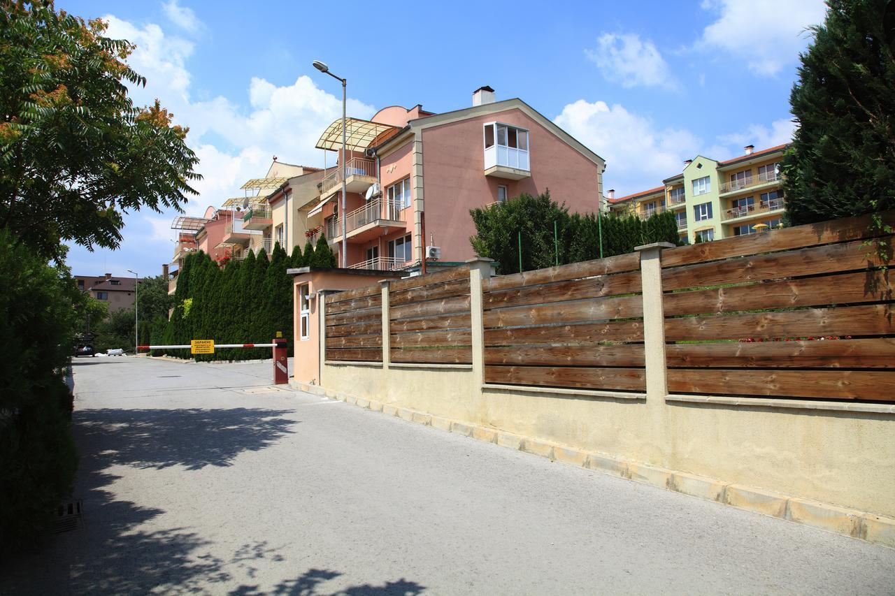 South Coast Apartments Shumen Exterior foto